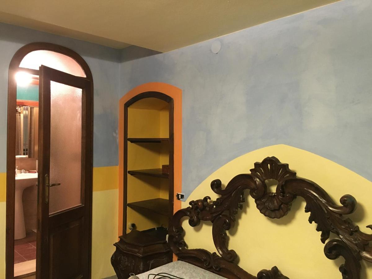 Villa Baronzola 蒙特瓦尔基 外观 照片