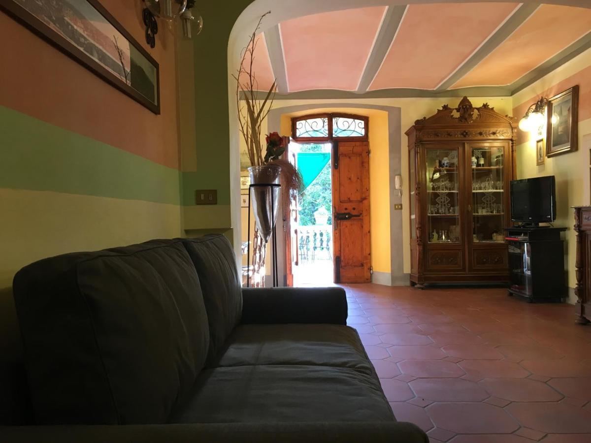 Villa Baronzola 蒙特瓦尔基 外观 照片