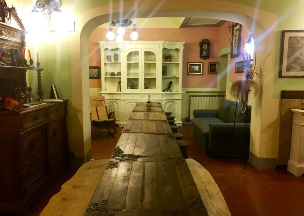 Villa Baronzola 蒙特瓦尔基 外观 照片