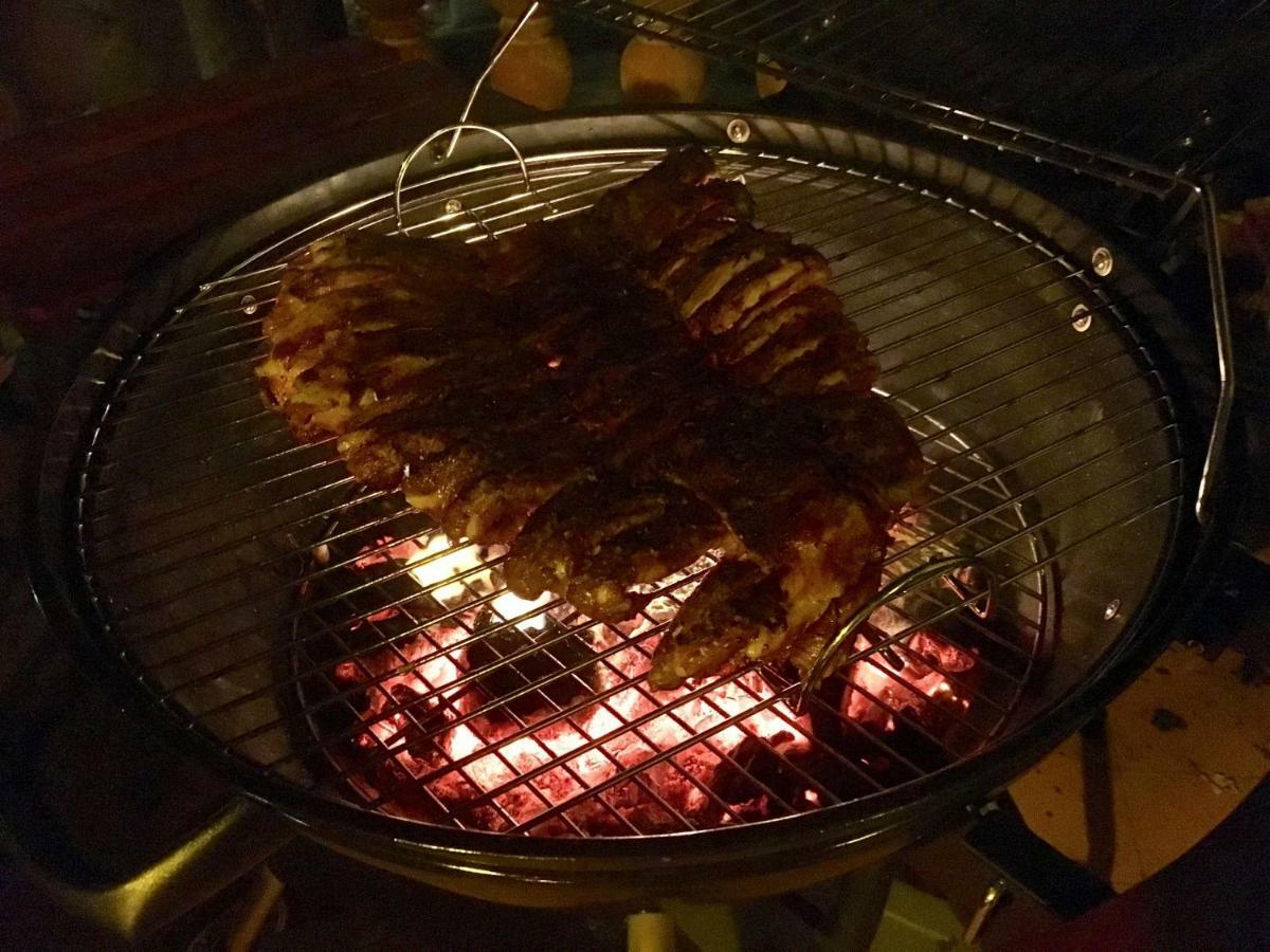 Villa Baronzola 蒙特瓦尔基 外观 照片